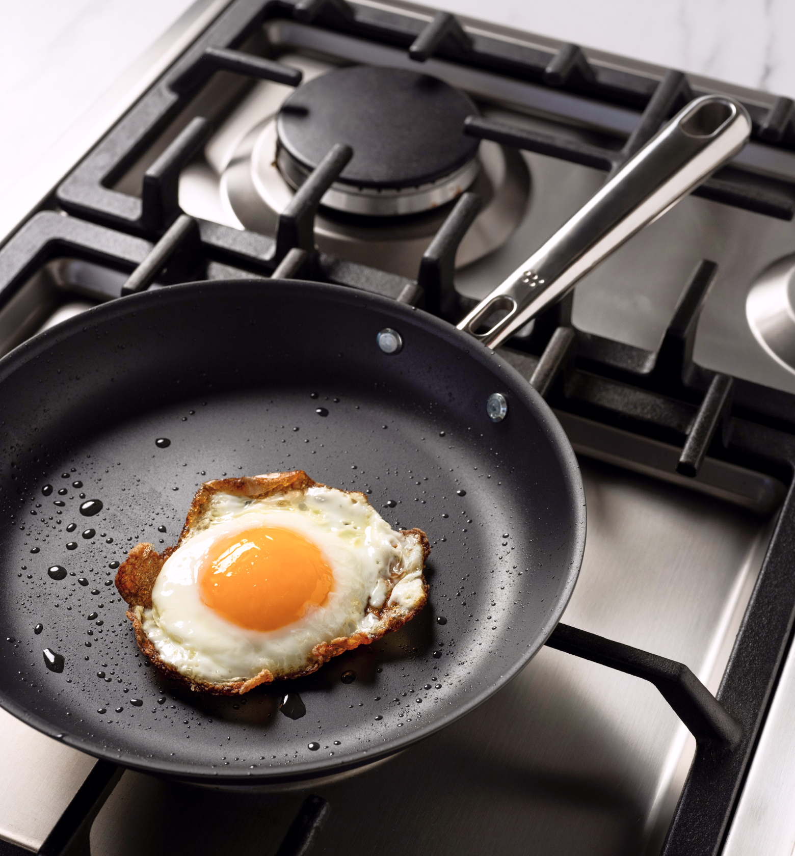 8" Carbon Nonstick™ Frying Pan